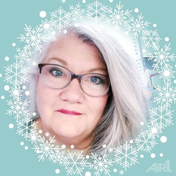 Meet your Posher, Kristine - Picture 1 of 1